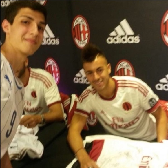 A.C. Milan Autographed Jersey - Picture 3 of 6